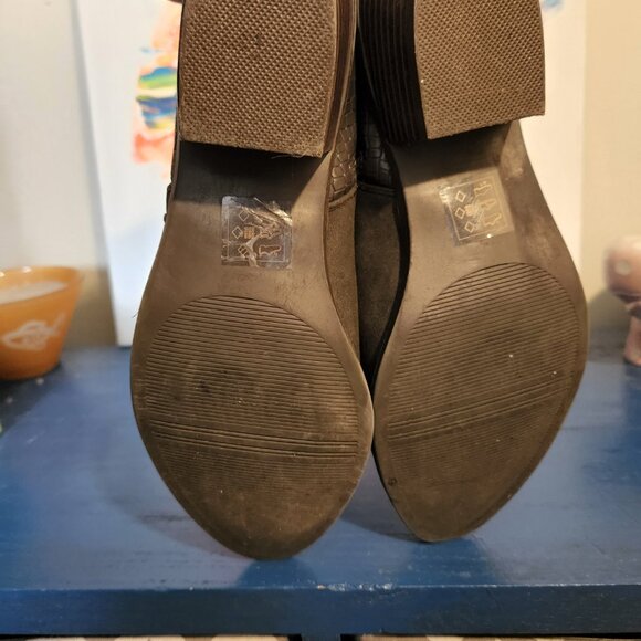 Women's size 8 MARKET & SPRUCE brown faux suede|crocodile zip up heeled booties - Picture 9 of 9